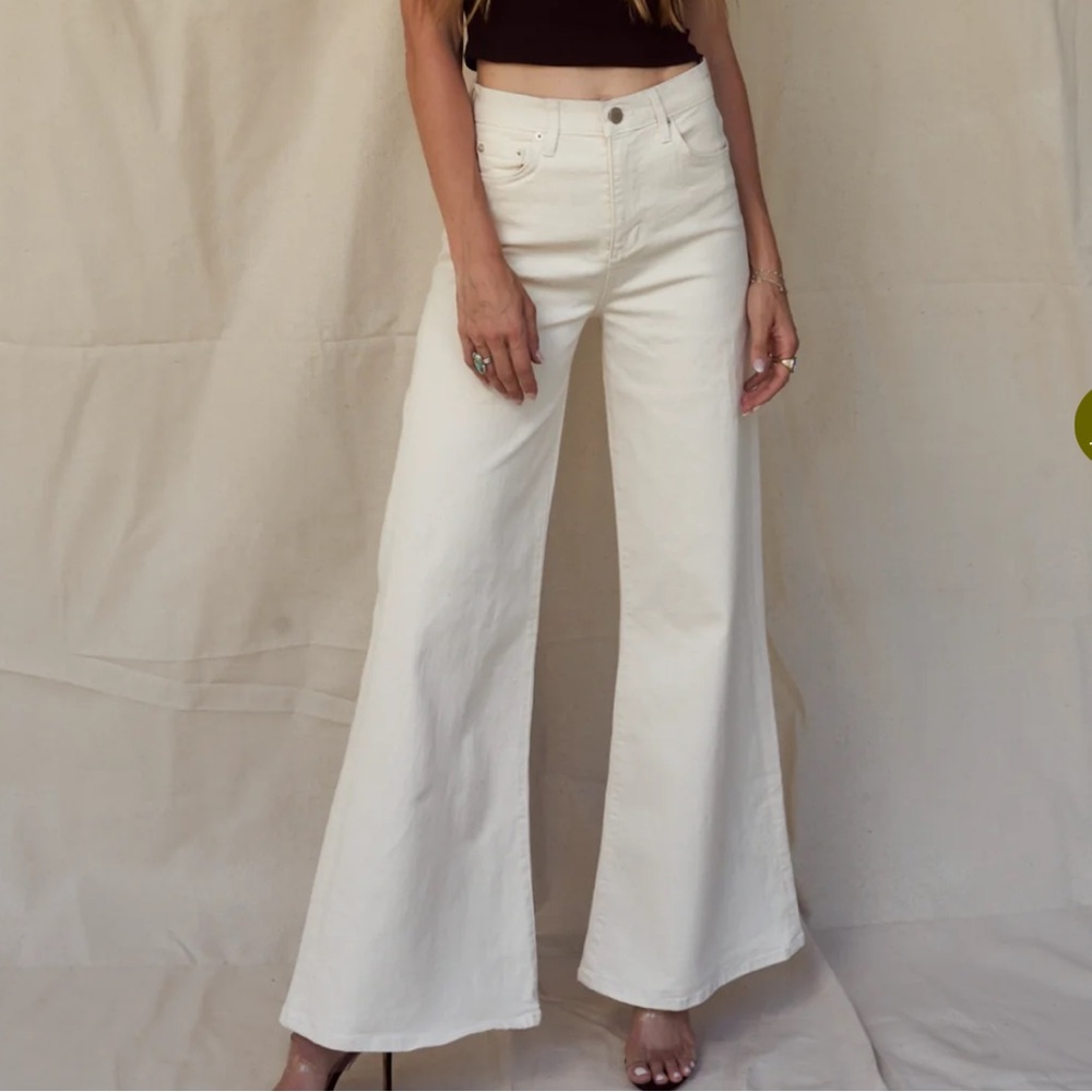 NWT MIDHEAVEN DENIM CYNTHIA JEAN in Natural Denim. Women’s size 30